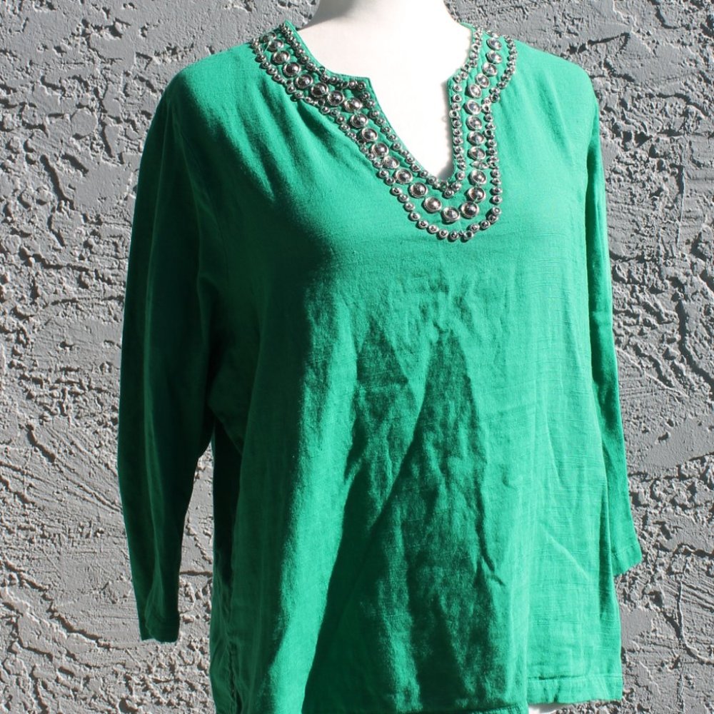 C.D. PETITES Green Blouse Size XL Petites Sequned Neckline V-Neck 3/4 Sleeve